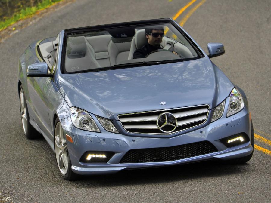  Mercedes-Benz E550 Cabriolet 2010 года  (фото 12 из 21)